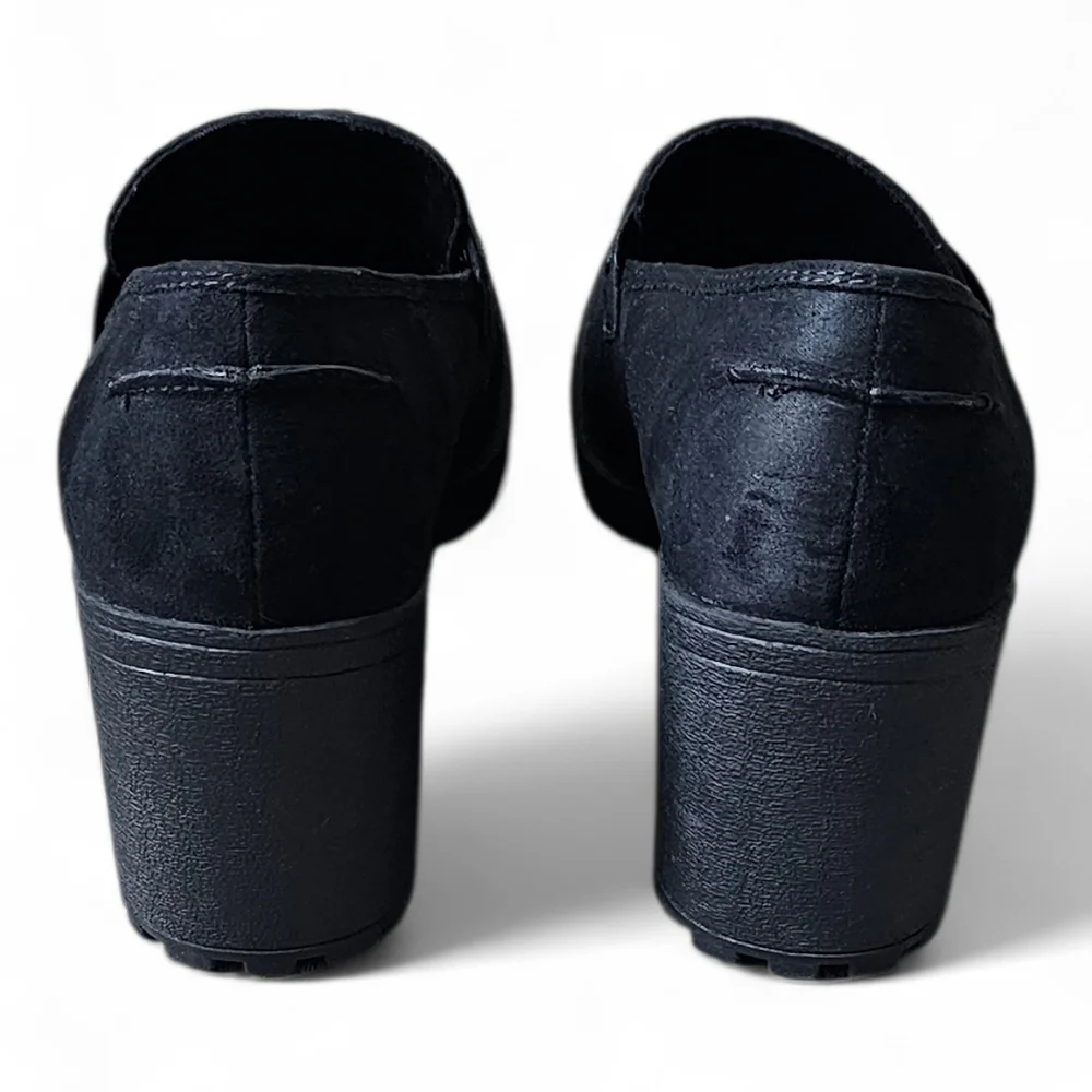 Sun + Stone Women’s Black Suede Block Heel Loafers Size 9